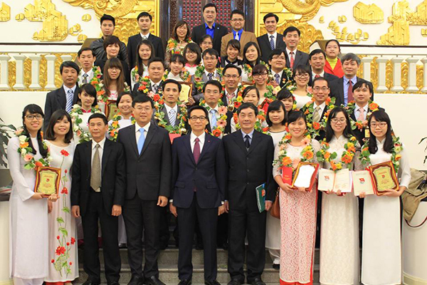 Học bổng và những giải thưởng cao quý